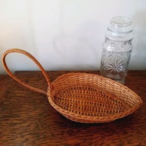 BOHO vintage wicker handled leaf basket